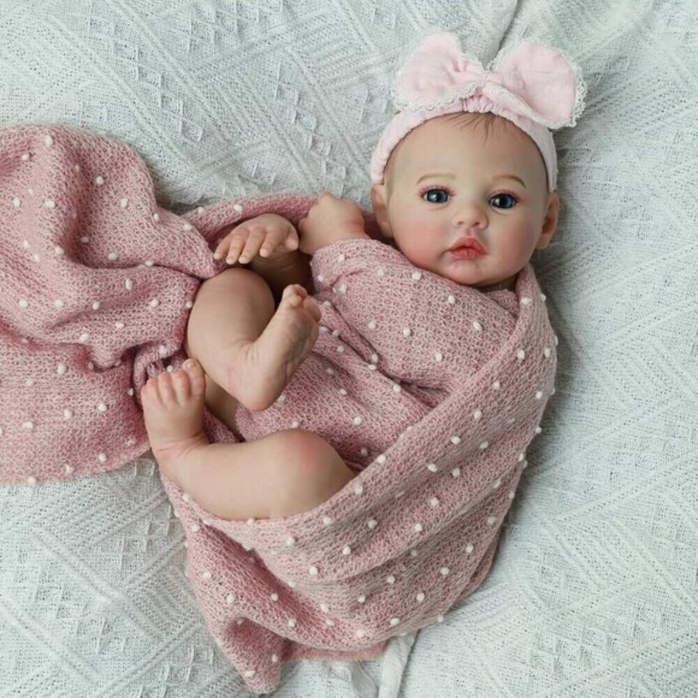 Realistic 18" Reborn Baby Doll Girl - Lifelike Newborn, Soft Weighted Body, Gift - Picture 4 of 5